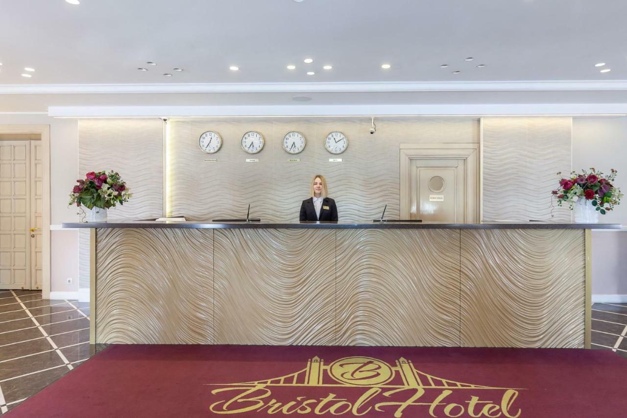 Bristol Hotel Szentpétervár Kültér fotó